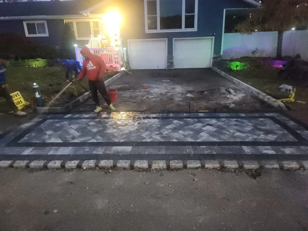 Asphalt-Driveway-before